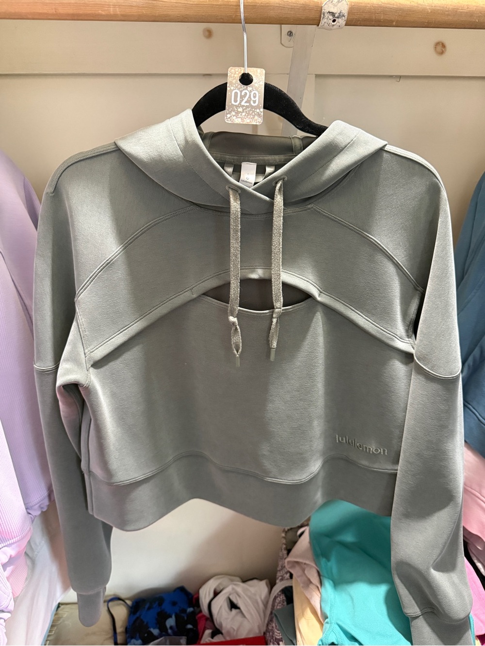 029 lululemon athletica get cropped soft streme Sage Green Cropped Hoodie